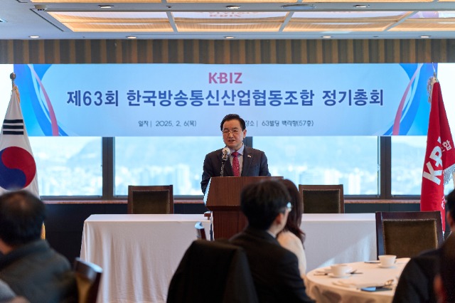이사장님 개인컷-7.jpg